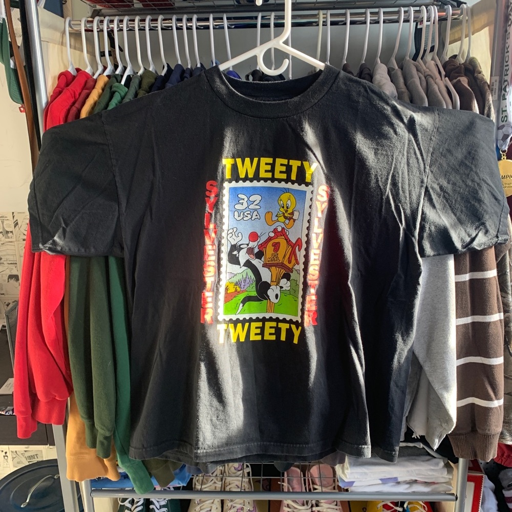 Looney tunes tee